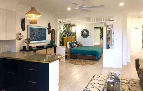 NOMAD - Luxe Apartment - Accommodation ACT 22