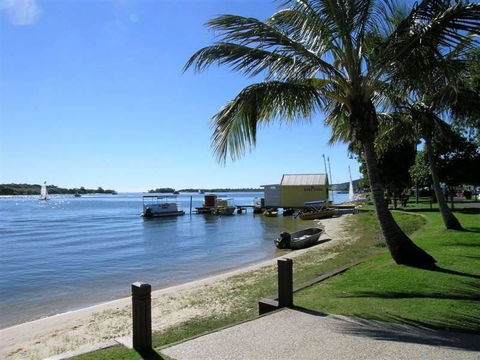 Riverside - Accommodation ACT 27
