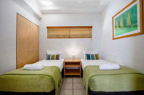 Rolling Surf Resort - Accommodation ACT 23