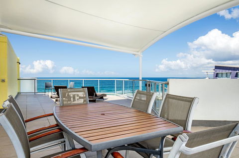 Rolling Surf Resort - Accommodation ACT 9