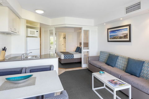 Ramada Resort By Wyndham Golden Beach - Accommodation ACT 21