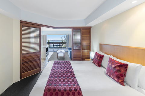 Ramada Resort By Wyndham Golden Beach - Accommodation ACT 20