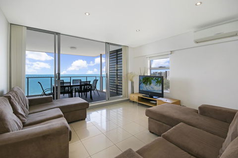 Redvue Holiday Apartments - Accommodation ACT 0