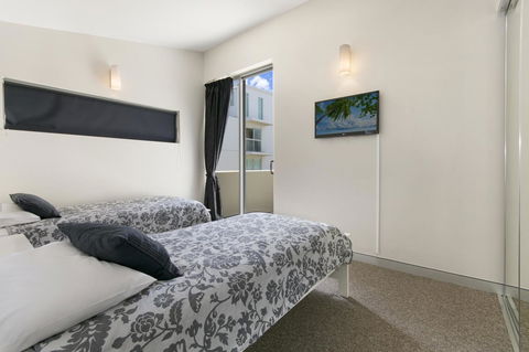 Redvue Holiday Apartments - Accommodation ACT 31