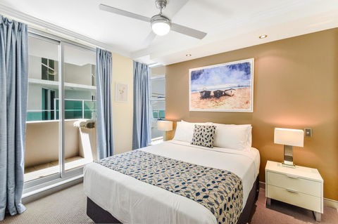 Redvue Holiday Apartments - Accommodation ACT 6