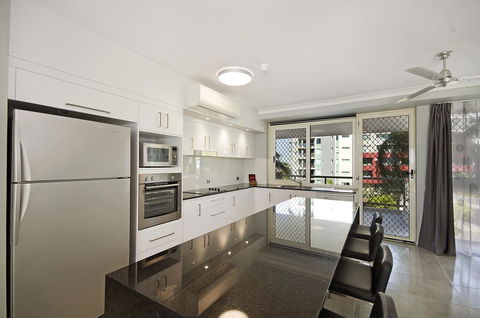 Mariners North Holiday Apartments - Accommodation ACT 33