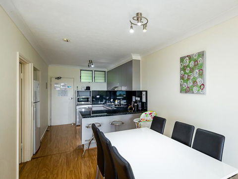 Beach Lodges - Accommodation ACT 28