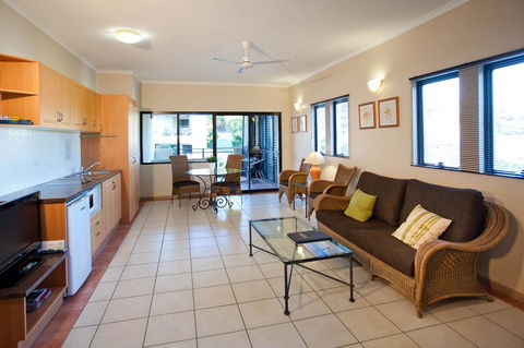 Regal Port Douglas - Accommodation ACT 24