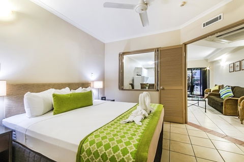 Regal Port Douglas - Accommodation ACT 5