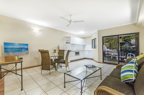 Regal Port Douglas - Accommodation ACT 6