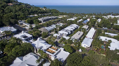 Regal Port Douglas - Accommodation ACT 12