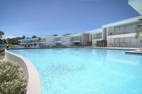Pool Resort Port Douglas - Accommodation ACT 3
