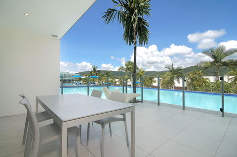 Pool Resort Port Douglas - Accommodation ACT 31