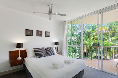 Noosa Tropicana - Accommodation ACT 37