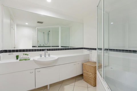 Noosa Tropicana - Accommodation ACT 31