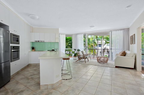 Noosa Tropicana - Accommodation ACT 12