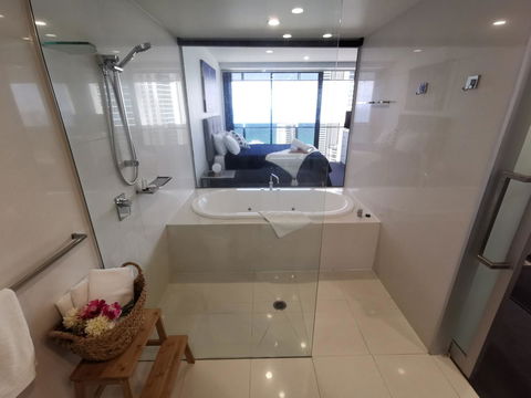 Circle Luxury Holidays - Accommodation ACT 11