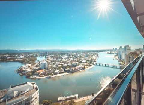 Circle Luxury Holidays - Accommodation ACT 10