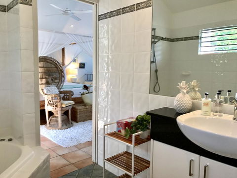 [ ANDY'S BEACH HOUSE ] - Accommodation ACT 38