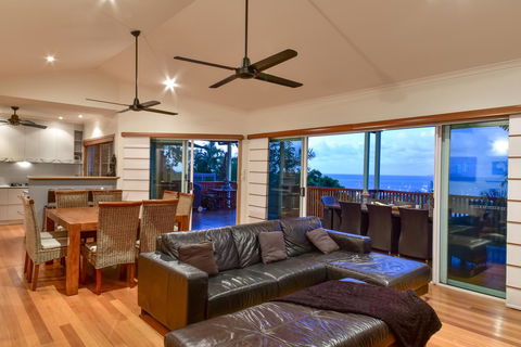 Bella Vista On Nara Pets Welcome - Accommodation ACT 10