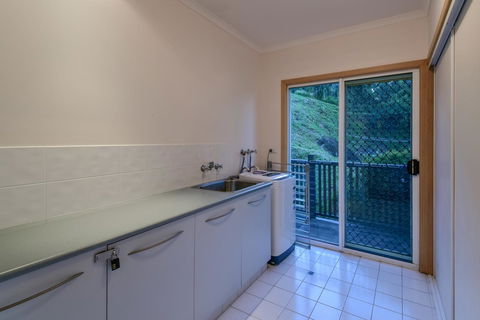 Bella Vista On Nara Pets Welcome - Accommodation ACT 19