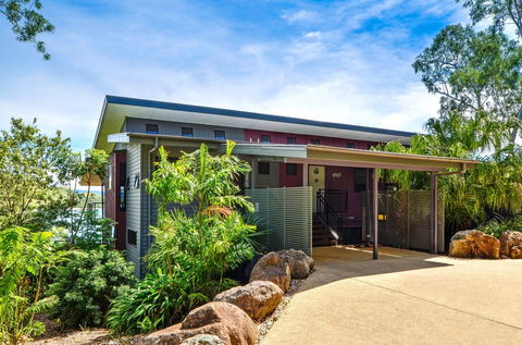 Shorelines - Accommodation ACT 19
