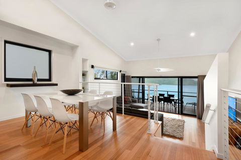 Shorelines - Accommodation ACT 13