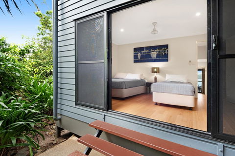 Shorelines - Accommodation ACT 8