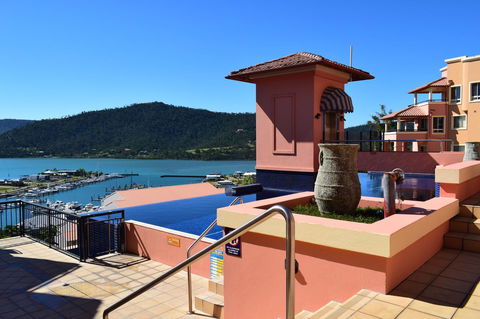 Martinique Whitsunday Resort - Accommodation ACT 30