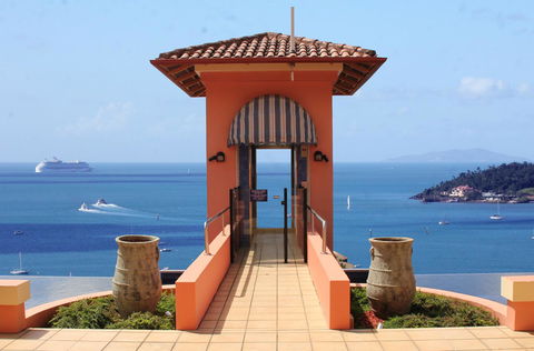Martinique Whitsunday Resort - Accommodation ACT 1