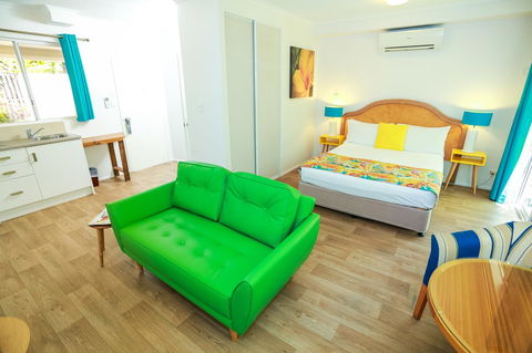 Port Douglas Motel - Accommodation ACT 12
