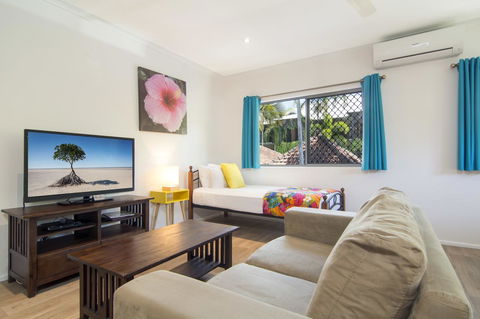 Port Douglas Motel - Accommodation ACT 36