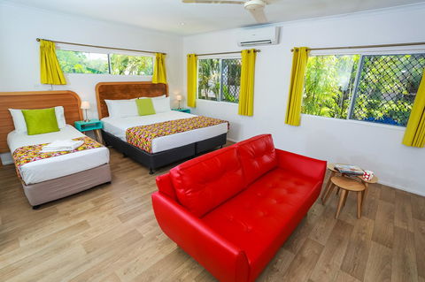 Port Douglas Motel - Accommodation ACT 8