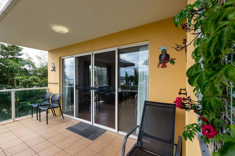 Sunlit Waters Studio Apartments - Accommodation ACT 32