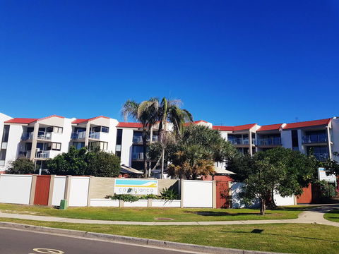 Casablanca Beachfront Apartments - Accommodation ACT 7