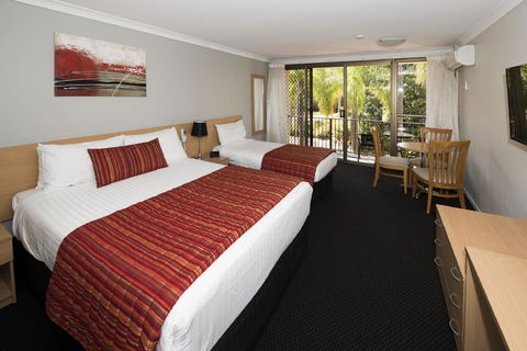 Comfort Inn Grammar View - Accommodation ACT 9