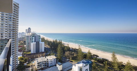 Boardwalk Burleigh Beach - Official - Accommodation ACT 43