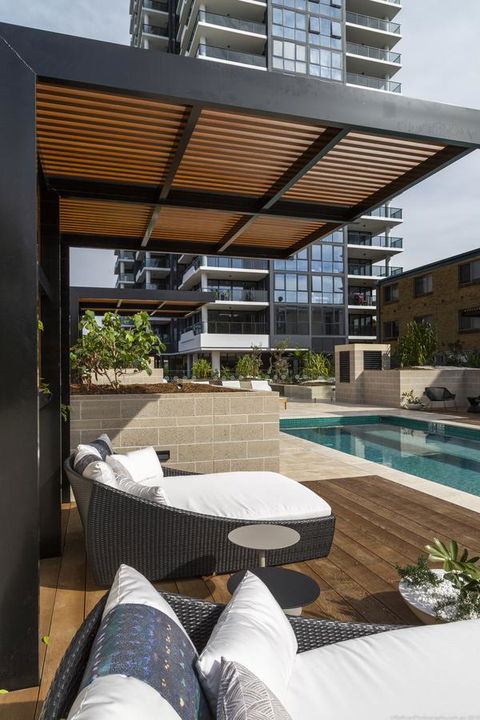 Boardwalk Burleigh Beach - Official - Accommodation ACT 11