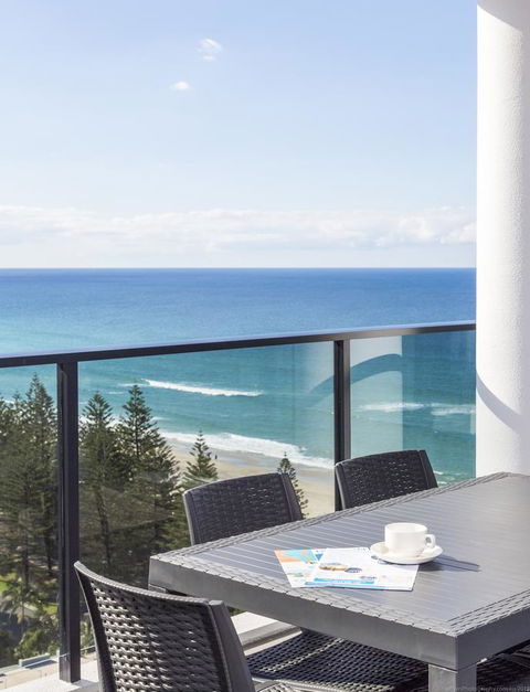 Boardwalk Burleigh Beach - Official - Accommodation ACT 24