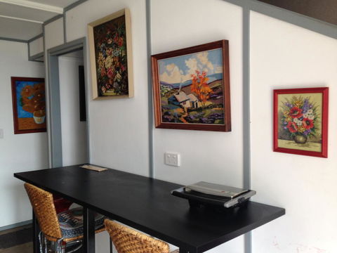 XYL Pets Friendly Seaside Boutique Guesthouse - Accommodation ACT 6