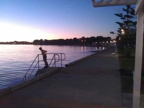 Proximity Waterfront Apartments - Accommodation ACT 40