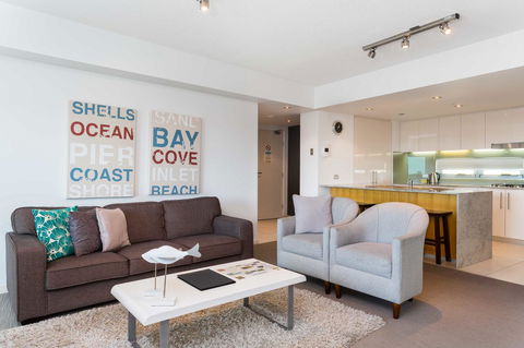 Proximity Waterfront Apartments - Accommodation ACT 32