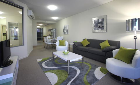 Monaco Caloundra - Accommodation ACT 42
