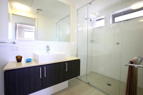 Monaco Caloundra - Accommodation ACT 39