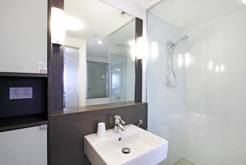 Monaco Caloundra - Accommodation ACT 24