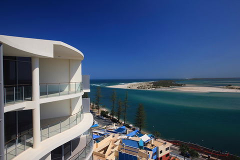 Monaco Caloundra - Accommodation ACT 18