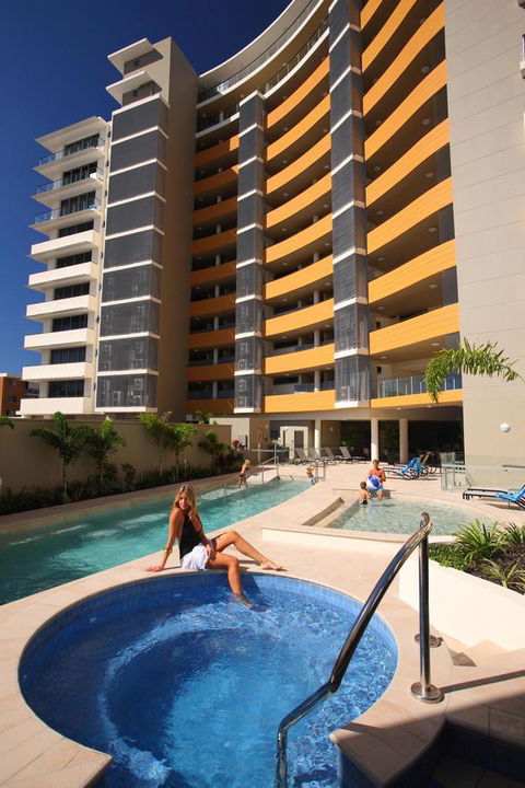 Monaco Caloundra - Accommodation ACT 2