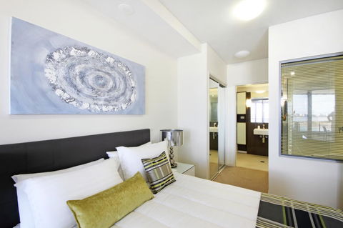Monaco Caloundra - Accommodation ACT 28