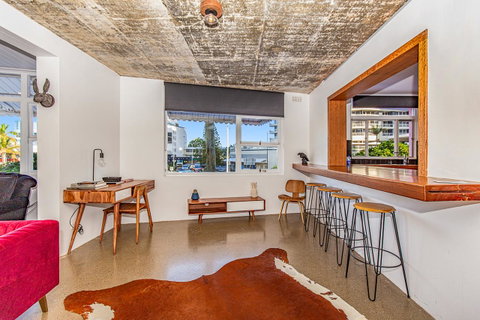 The Pink Hotel Coolangatta - Accommodation ACT 5