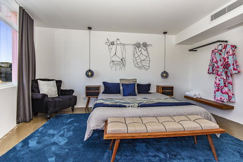 The Pink Hotel Coolangatta - Accommodation ACT 10